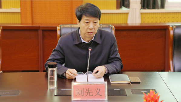 南宫体育